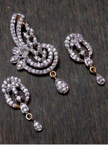 CZ Pendant With Earrings